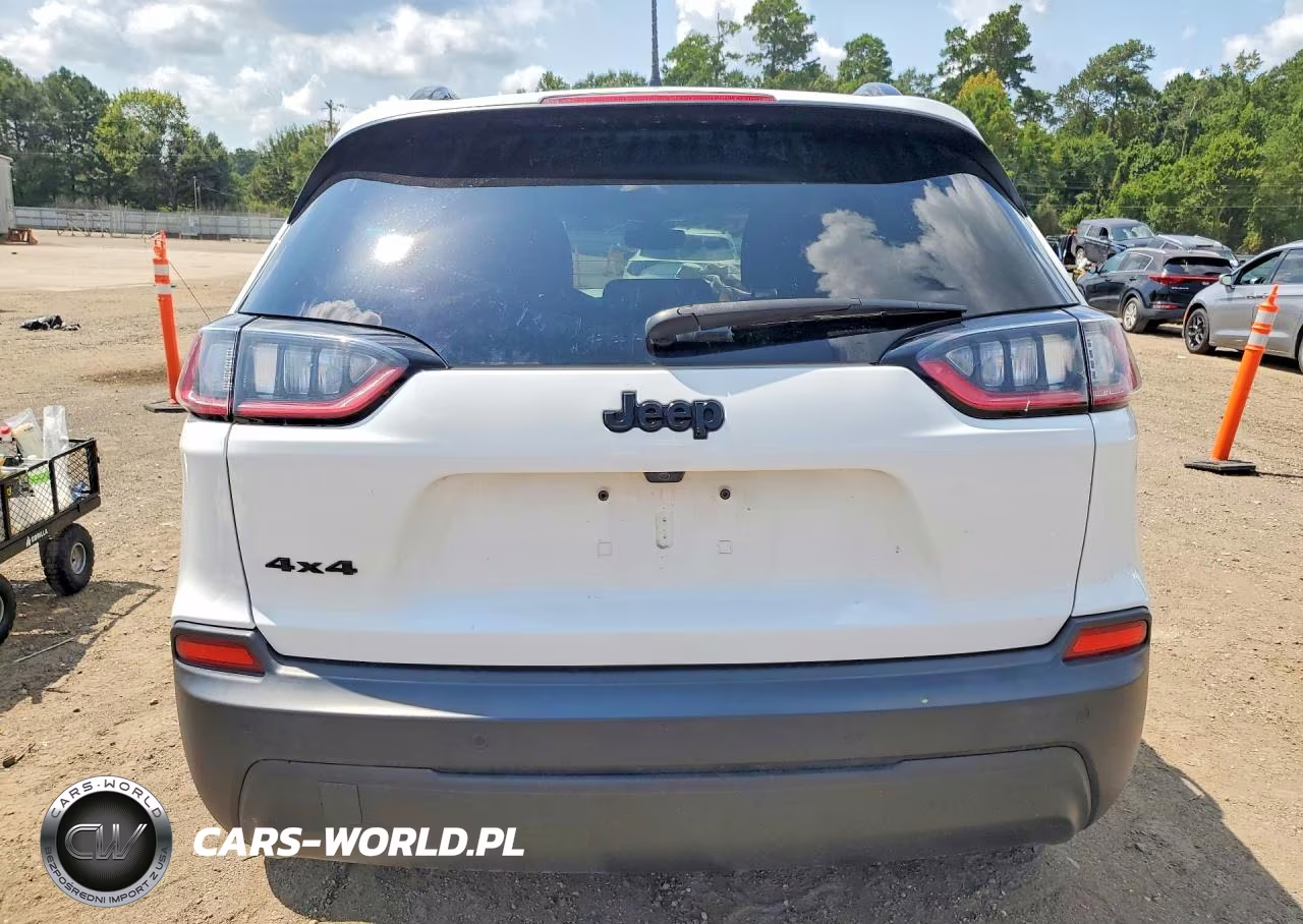 2023 Jeep Cherokee Altitude Lux VIN:1C4PJMMBXPD112239 - 6