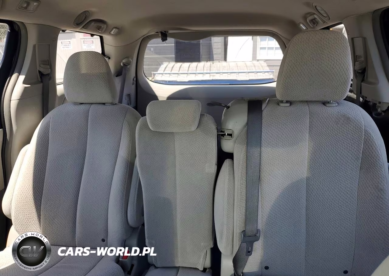 2014 Toyota Sienna Le VIN:5TDKK3DC9ES447973 - 10