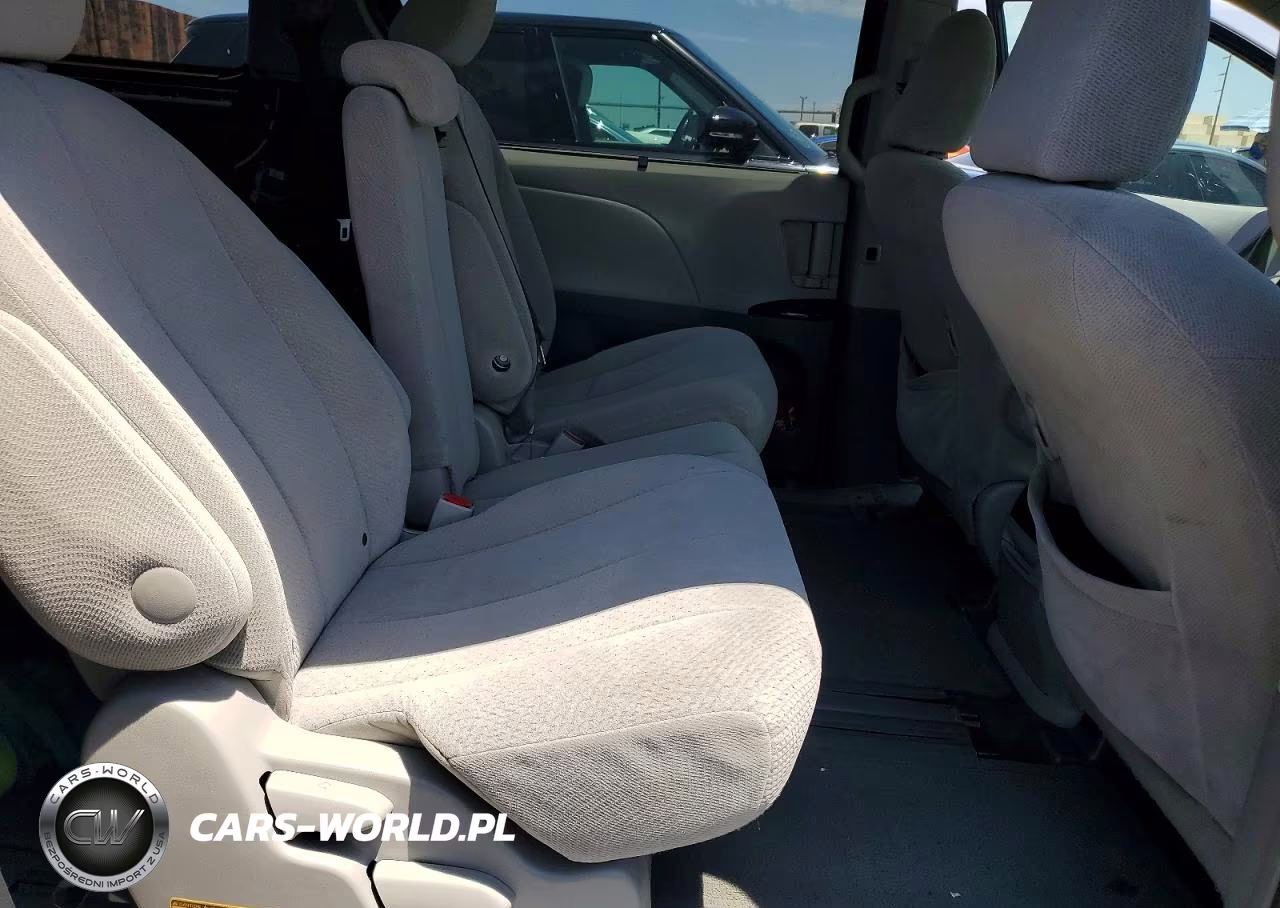2014 Toyota Sienna Le VIN:5TDKK3DC9ES447973 - 11