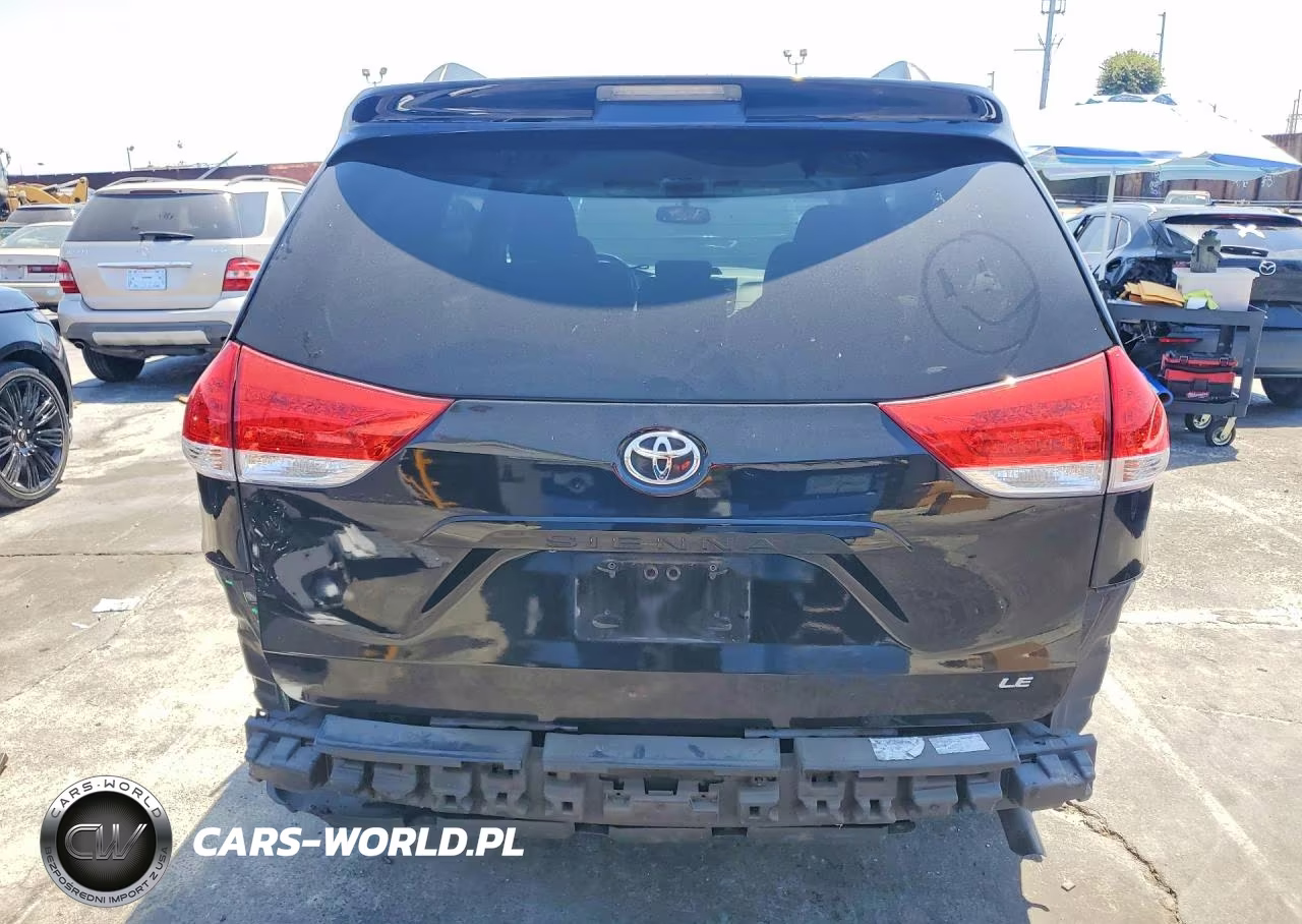 2014 Toyota Sienna Le VIN:5TDKK3DC9ES447973 - 6