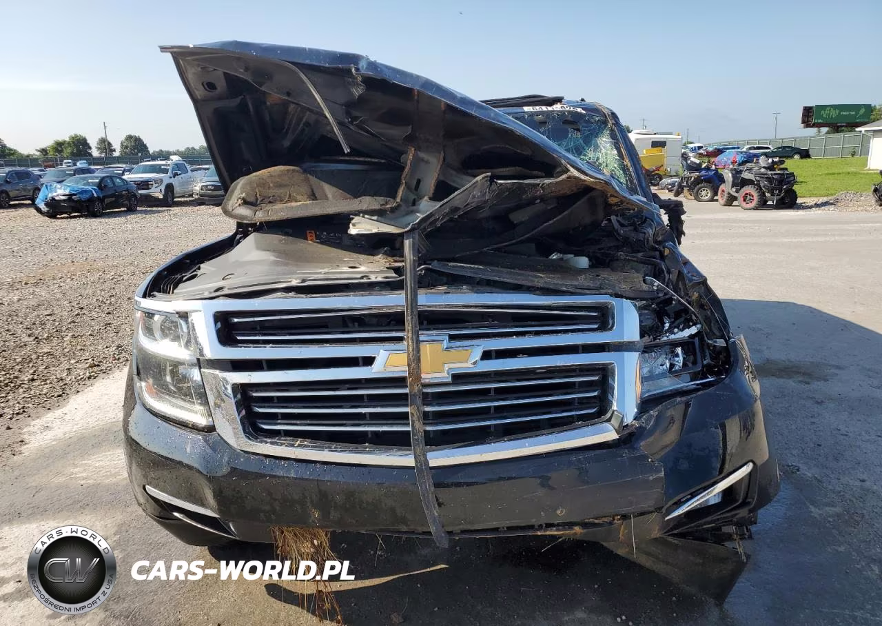 2017 Chevrolet Suburban K1500 Premier VIN:1GNSKJKC0HR117625 - 5