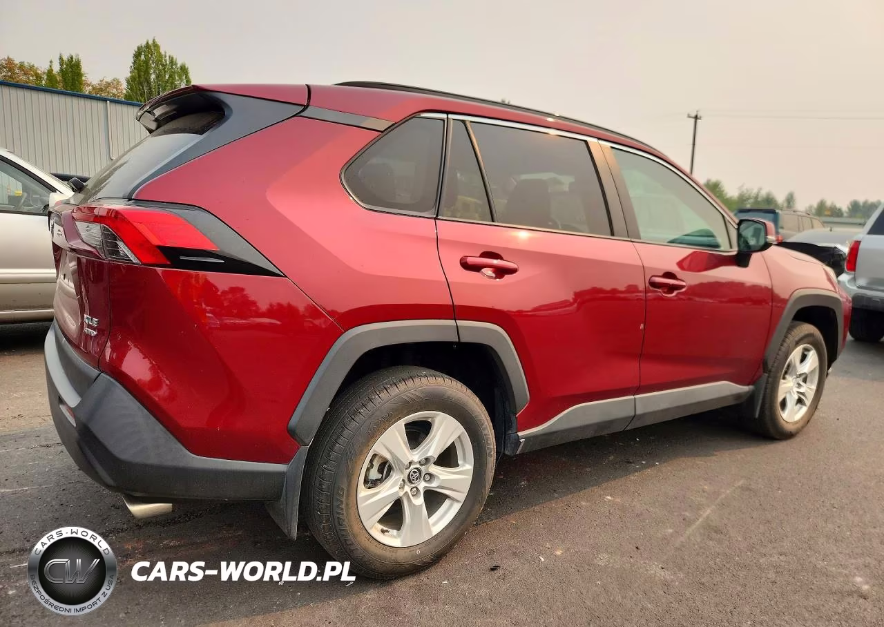 2020 Toyota Rav4 Xle VIN:2T3P1RFV0LW100800 - 3