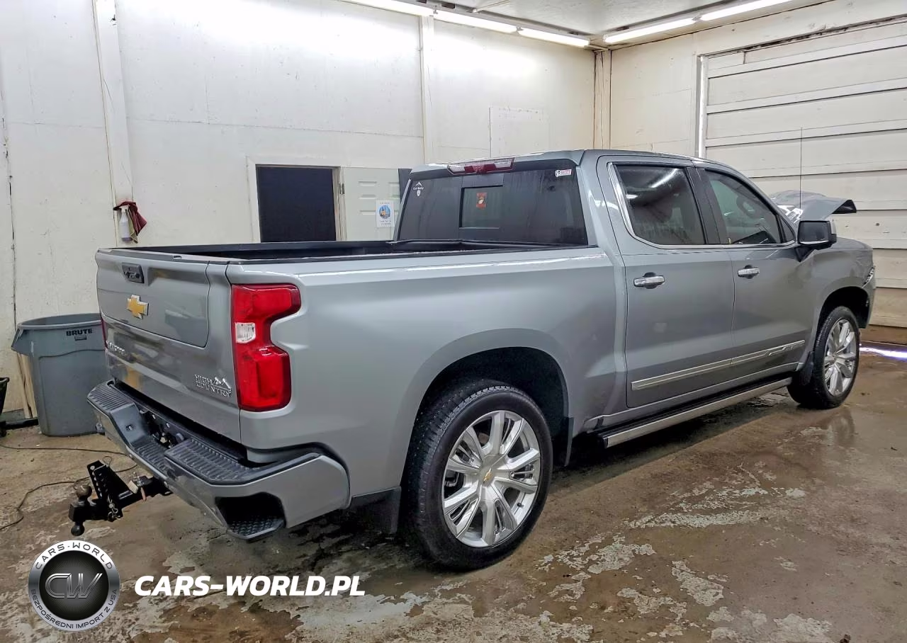 2025 Chevrolet Silverado K1500 High Country VIN:1GCUKJE83SZ290975 - 3
