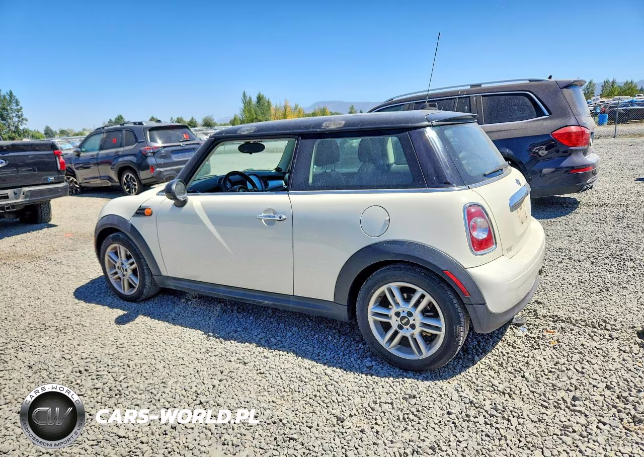2011 Mini Cooper VIN:WMWSU3C58BT183913 - 2
