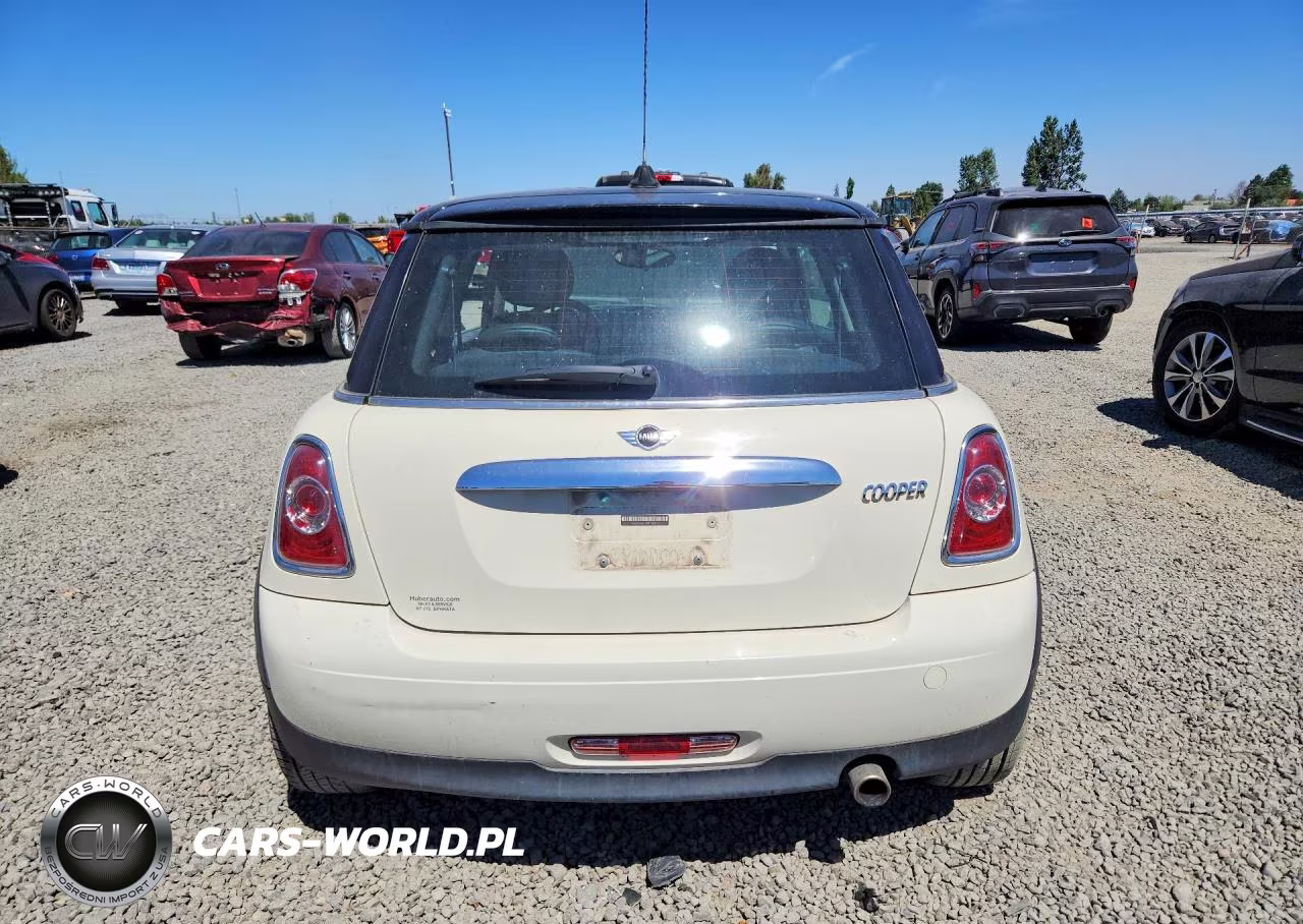 2011 Mini Cooper VIN:WMWSU3C58BT183913 - 6