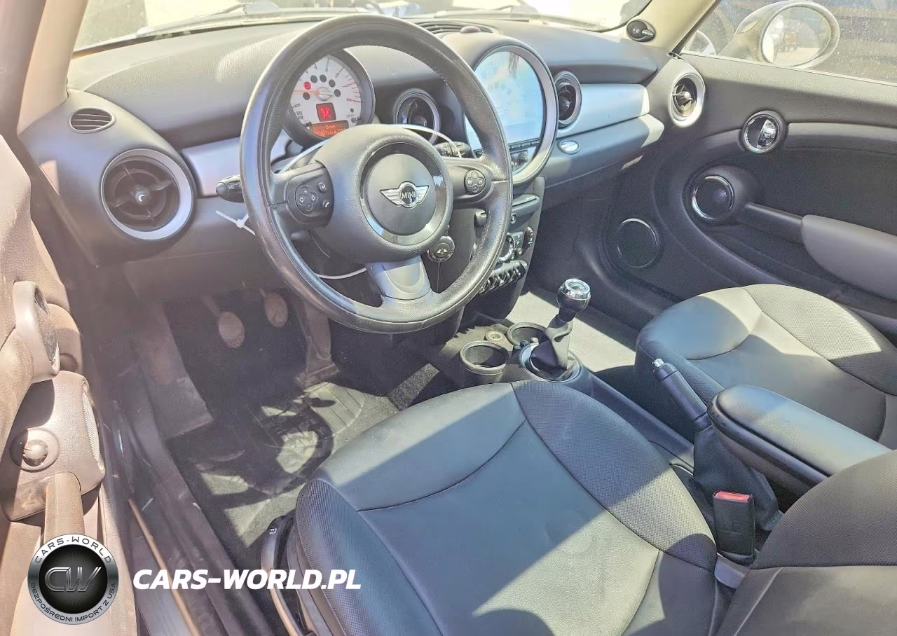 2011 Mini Cooper VIN:WMWSU3C58BT183913 - 8