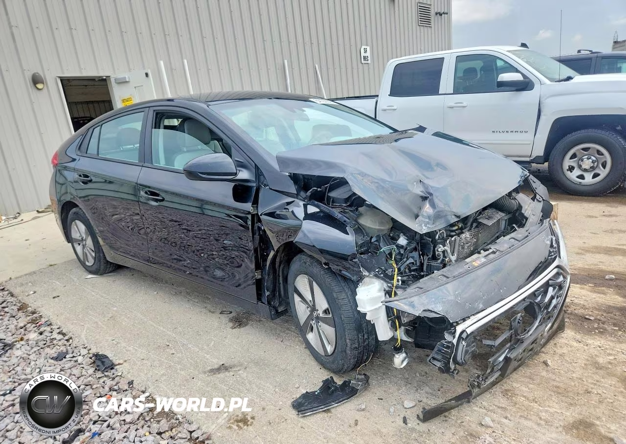 2020 Hyundai Ioniq Blue VIN:KMHC65LC1LU215538 - 4