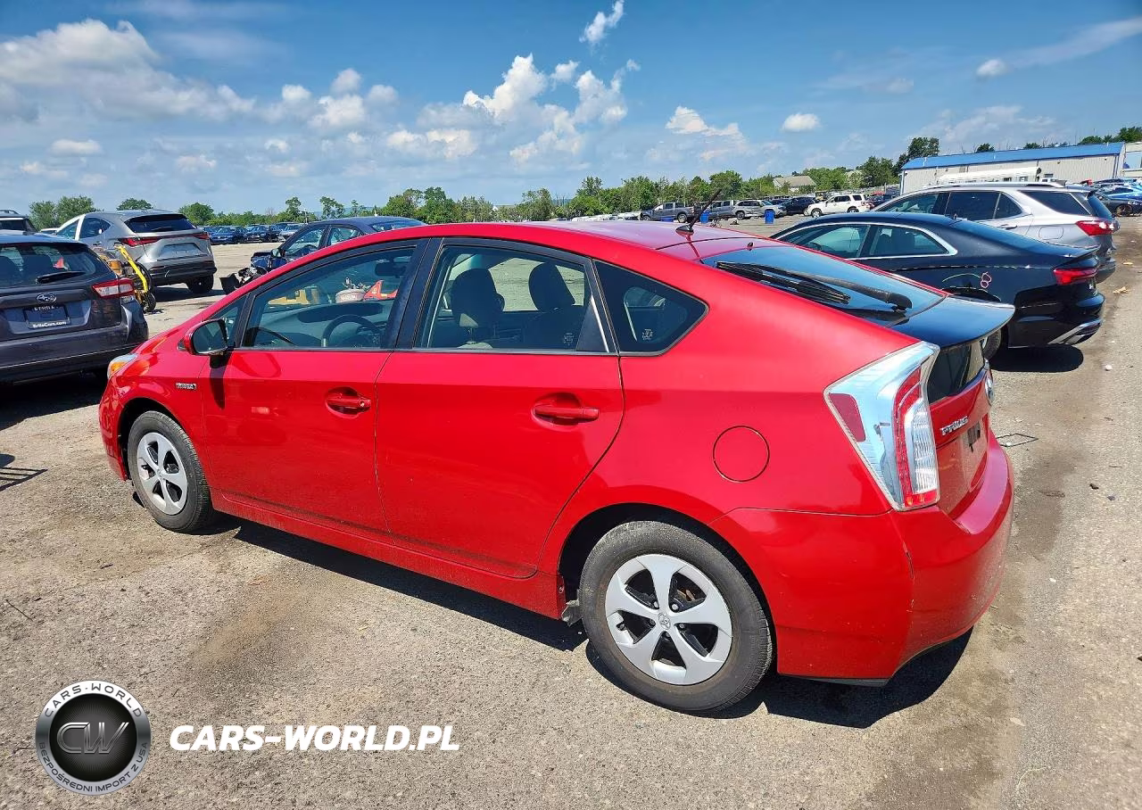 2015 Toyota Prius Two VIN:JTDKN3DU2F0403205 - 2