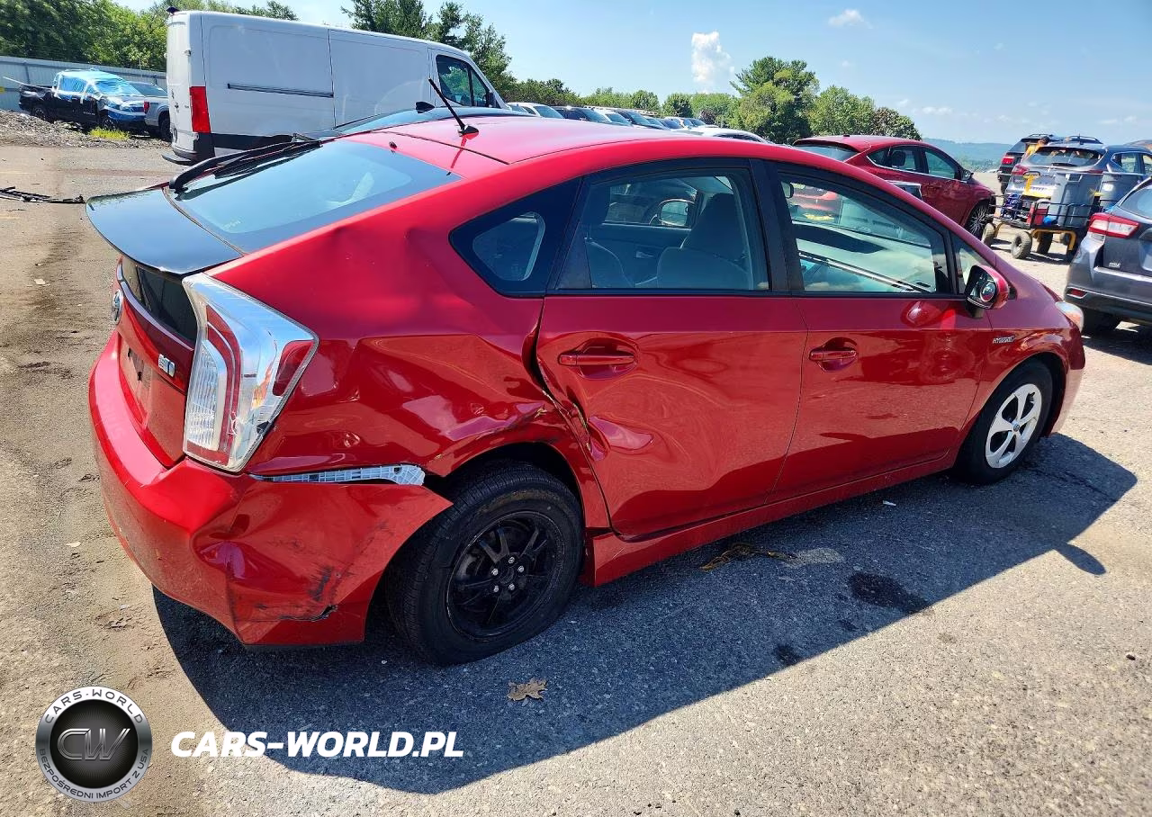 2015 Toyota Prius Two VIN:JTDKN3DU2F0403205 - 3