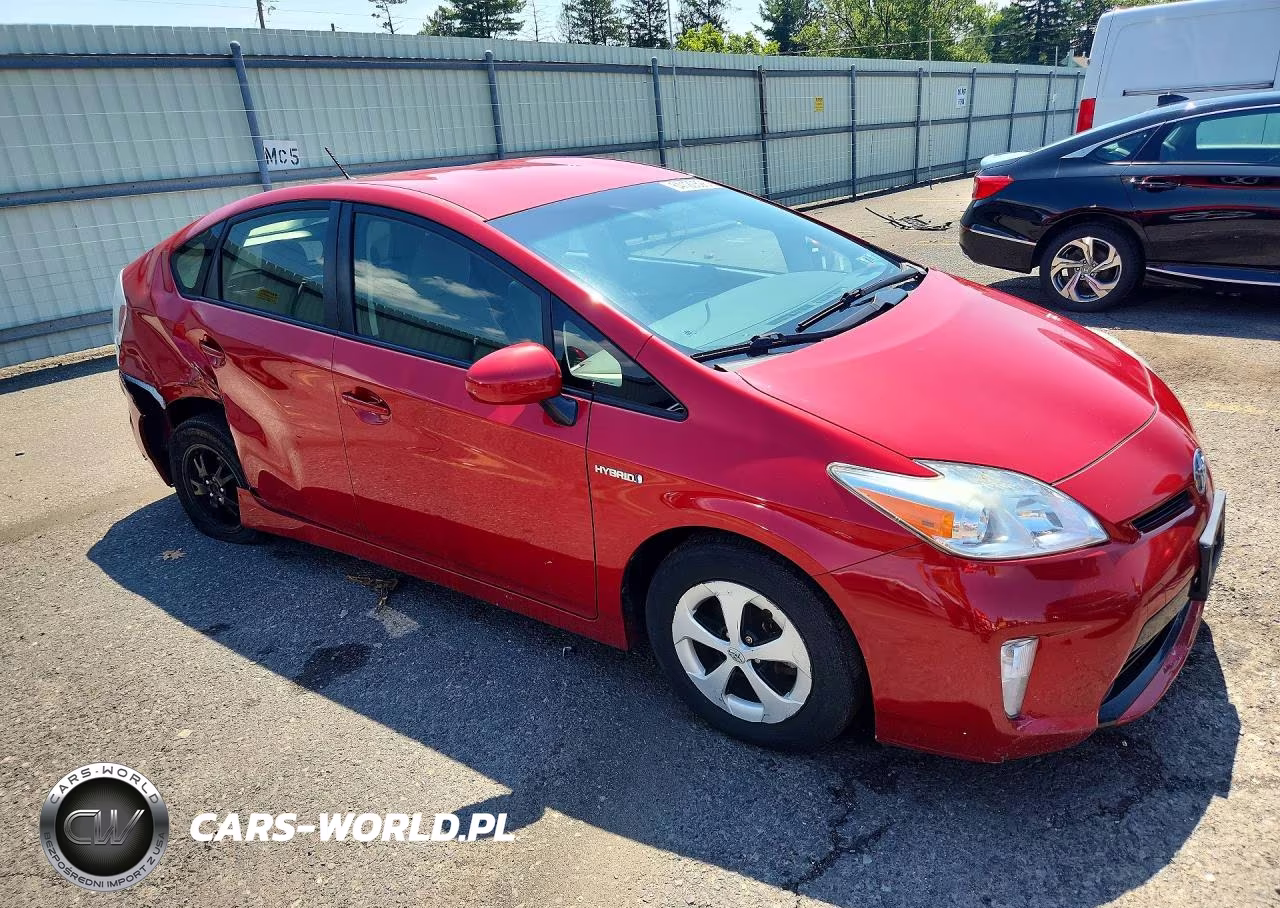2015 Toyota Prius Two VIN:JTDKN3DU2F0403205 - 4