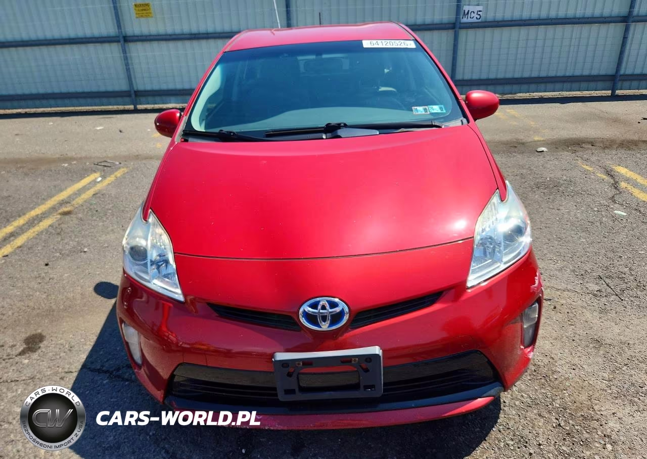 2015 Toyota Prius Two VIN:JTDKN3DU2F0403205 - 5