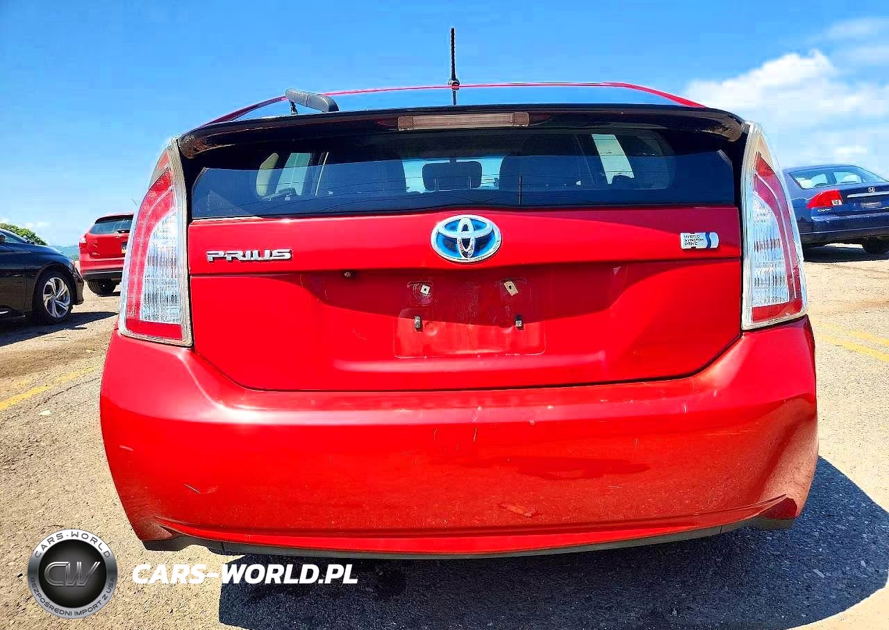 2015 Toyota Prius Two VIN:JTDKN3DU2F0403205 - 6