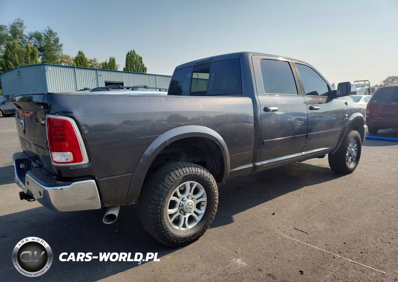 2015 Ram 2500 Laramie VIN:3C6UR5FL7FG673076 - 3