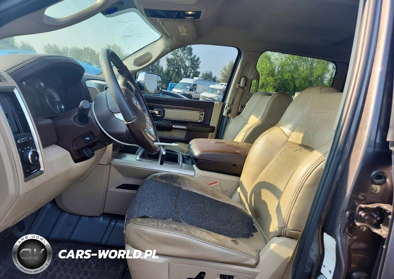 2015 Ram 2500 Laramie VIN:3C6UR5FL7FG673076 - 7