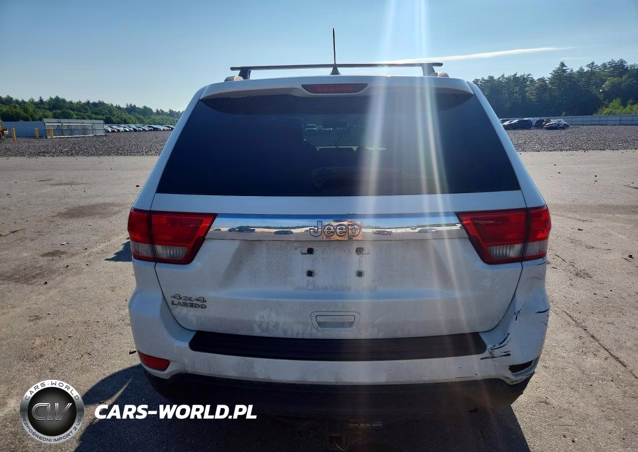 2011 Jeep Grand Cherokee Laredo VIN:1J4RR4GG7BC552548 - 6