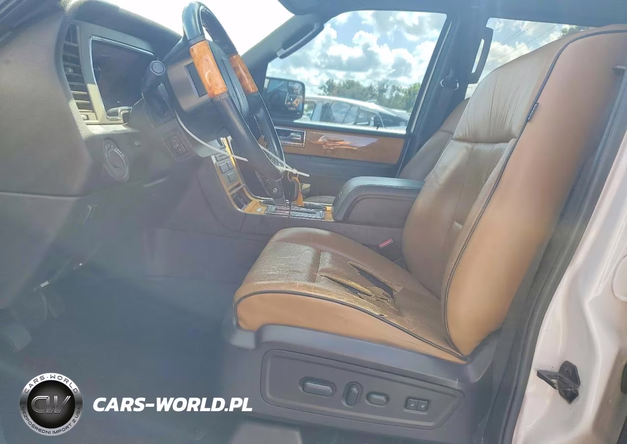 2012 Lincoln Navigator VIN:5LMJJ2J58CEL00618 - 7