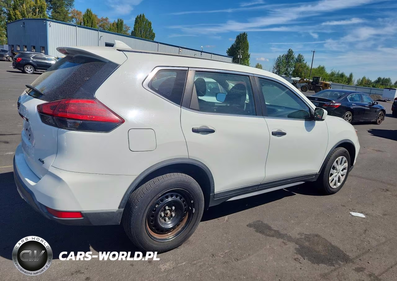 2017 Nissan Rogue S VIN:KNMAT2MV1HP566166 - 3
