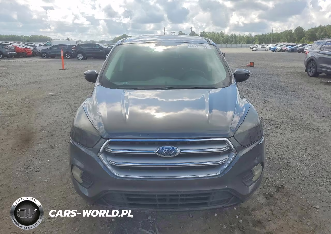 2017 Ford Escape Se VIN:1FMCU0GD6HUC18325 - 5