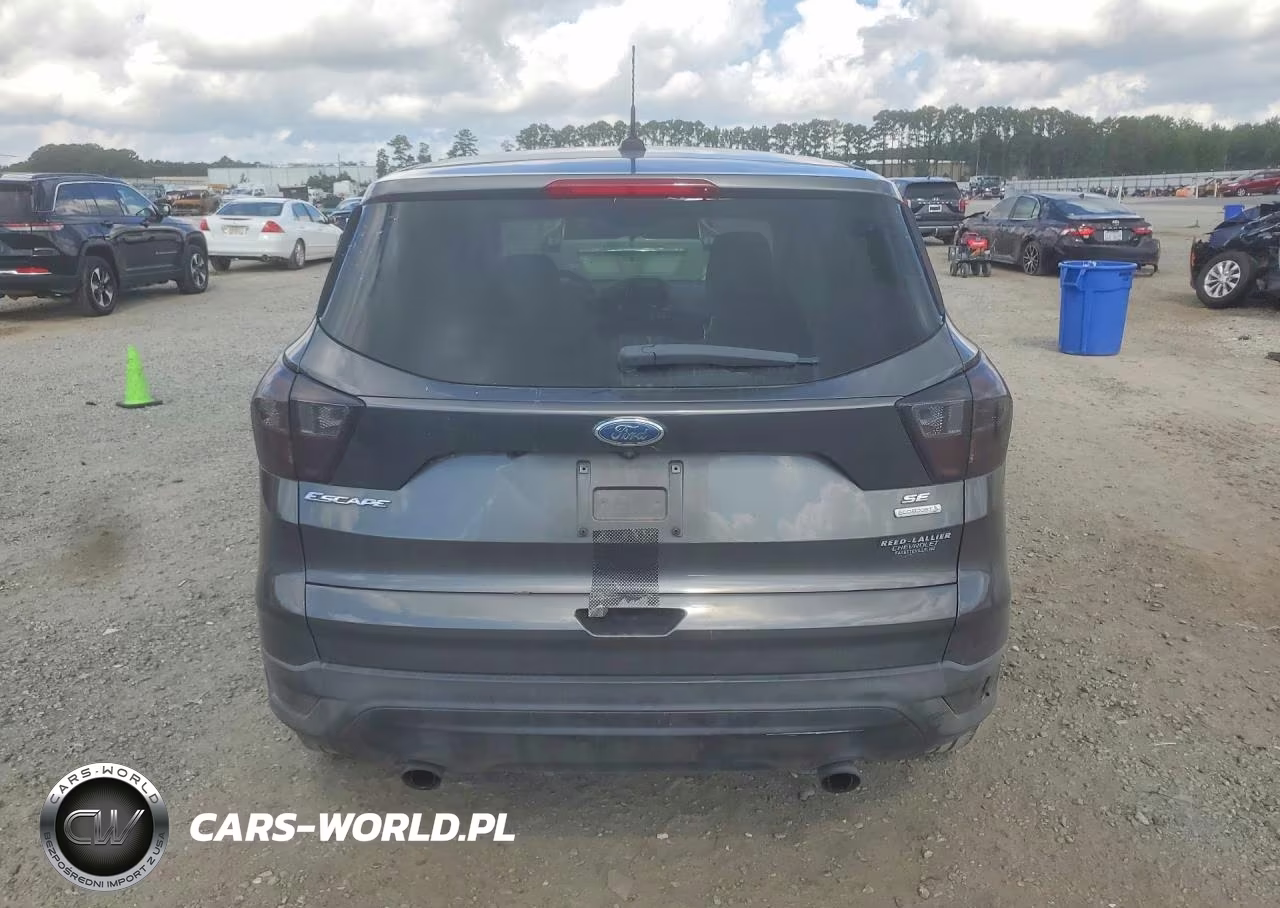 2017 Ford Escape Se VIN:1FMCU0GD6HUC18325 - 6