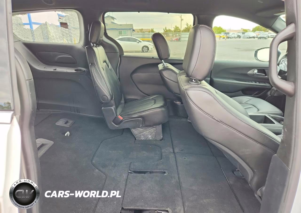 2025 Chrysler Pacifica Select VIN:2C4RC1BG7SR612462 - 11