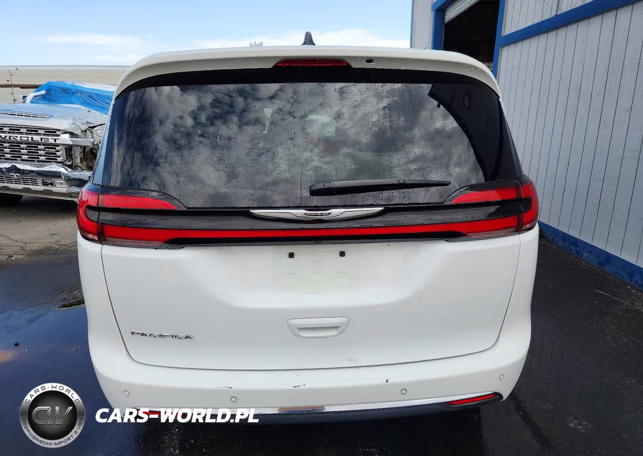 2025 Chrysler Pacifica Select VIN:2C4RC1BG7SR612462 - 6