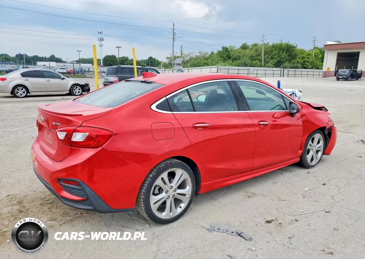2017 Chevrolet Cruze Premier VIN:1G1BF5SM3H7198461 - 3