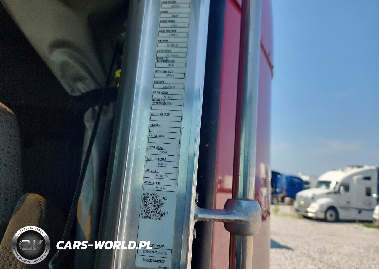 2012 Kenworth T800 Semi Truck VIN:1XKDD49X9CJ326315 - 12