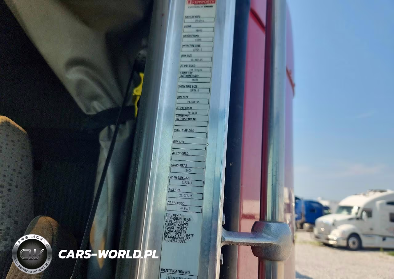 2012 Kenworth T800 Semi Truck VIN:1XKDD49X9CJ326315 - 13