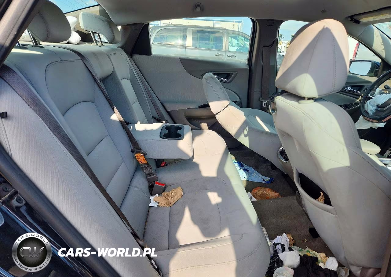 2018 Chevrolet Malibu Lt VIN:1G1ZD5ST9JF122055 - 10