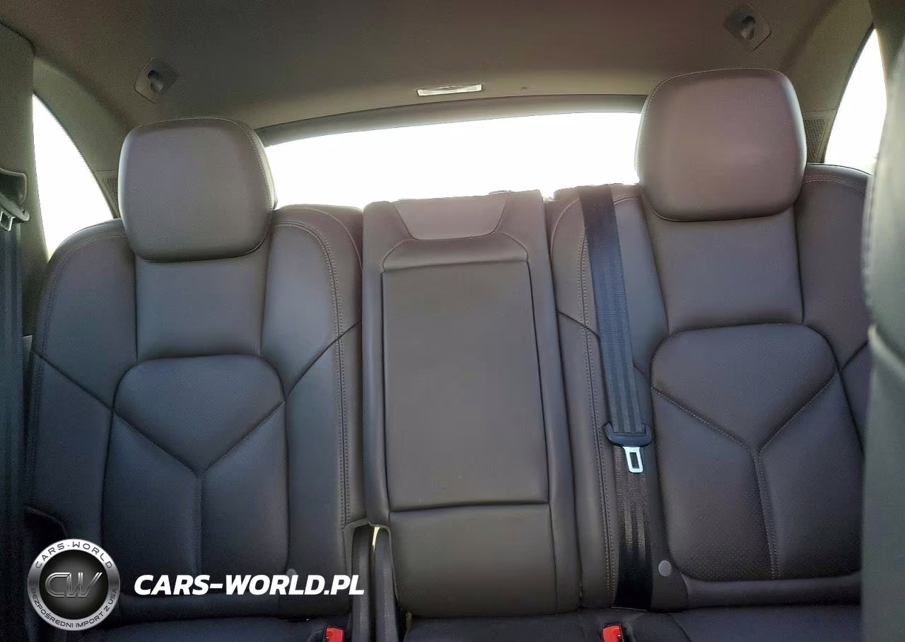 2016 Porsche Cayenne VIN:WP1AF2A20GKA41613 - 10