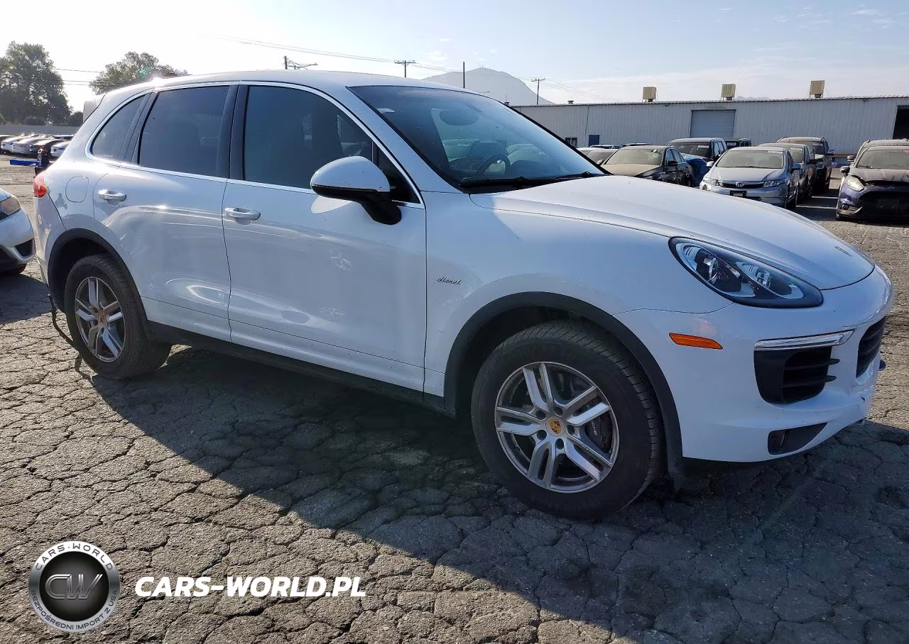 2016 Porsche Cayenne VIN:WP1AF2A20GKA41613 - 4