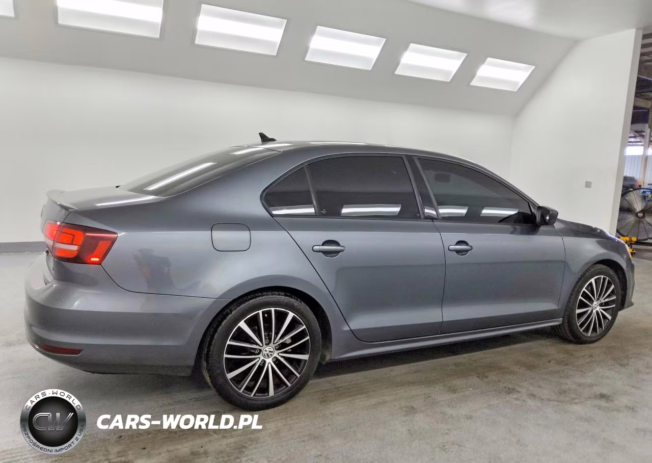 2016 Volkswagen Jetta Sport VIN:3VWD17AJ7GM292703 - 3