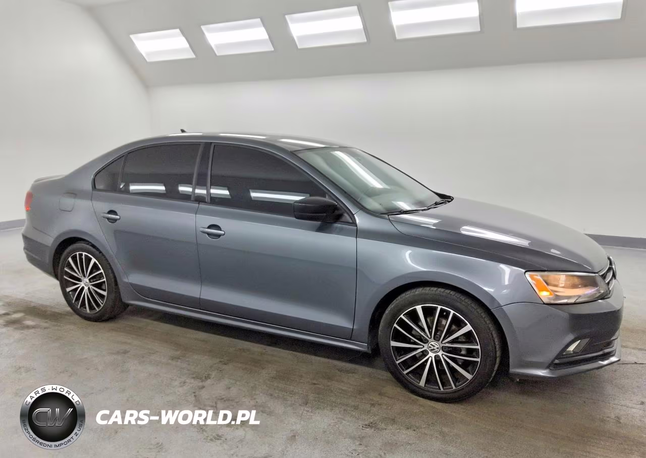 2016 Volkswagen Jetta Sport VIN:3VWD17AJ7GM292703 - 4