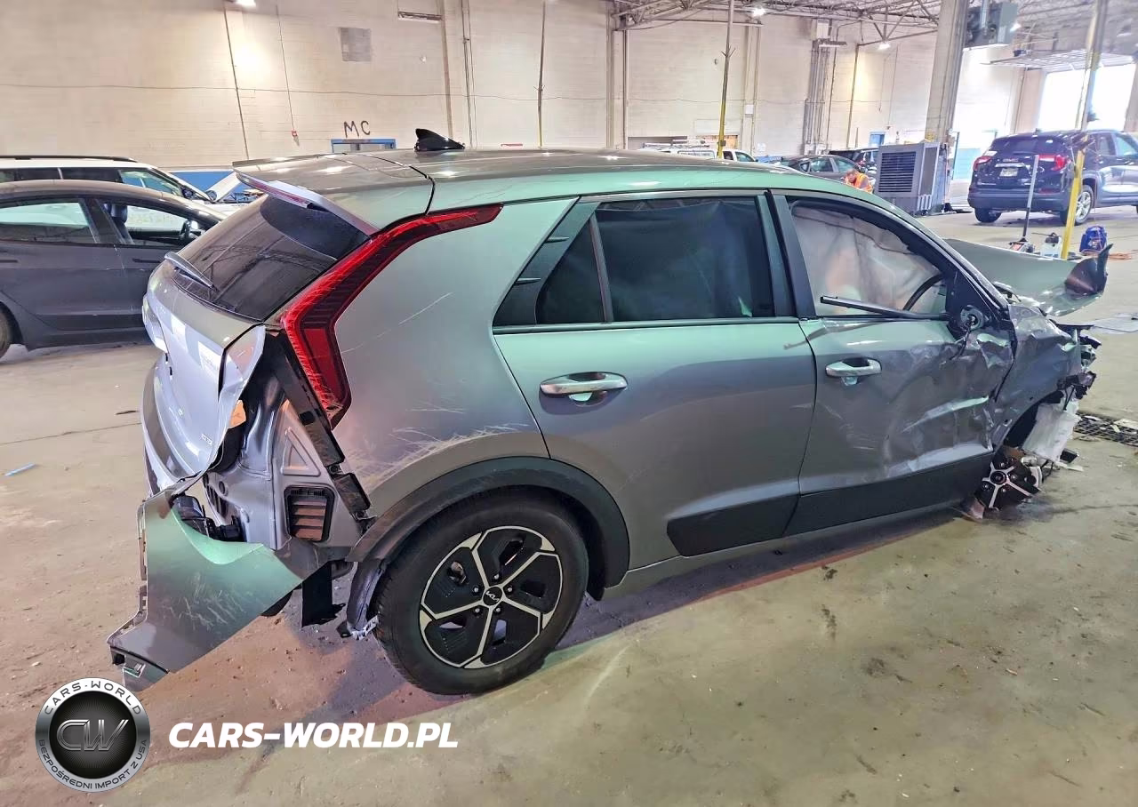 2026 Kia Niro Lx VIN:KNDCP3LE6T5319802 - 3