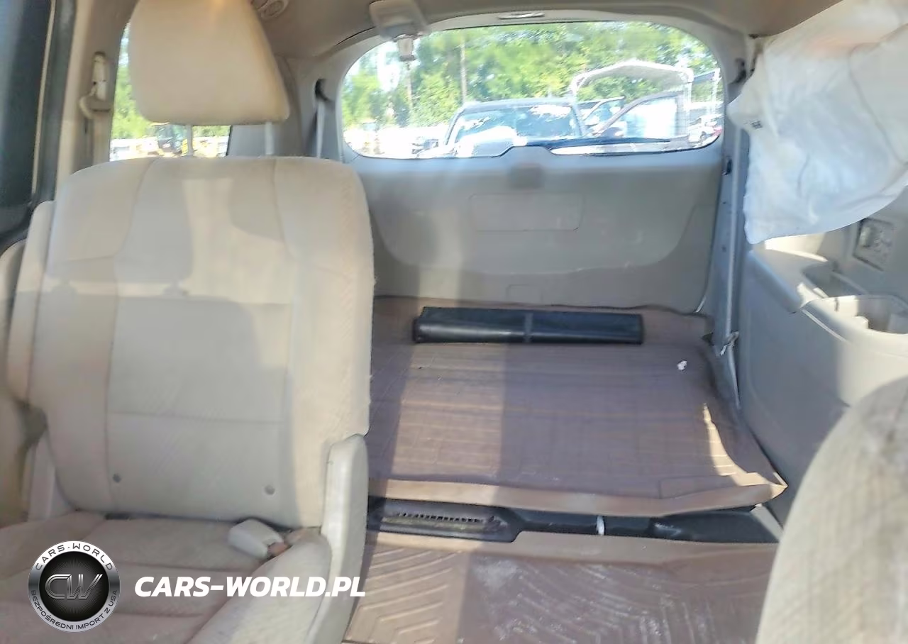 2016 Honda Odyssey Se VIN:5FNRL5H39GB121664 - 10