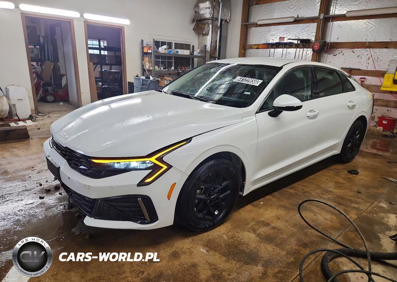 2026 Kia K5 Lxs – zdjęcie 1 z 12