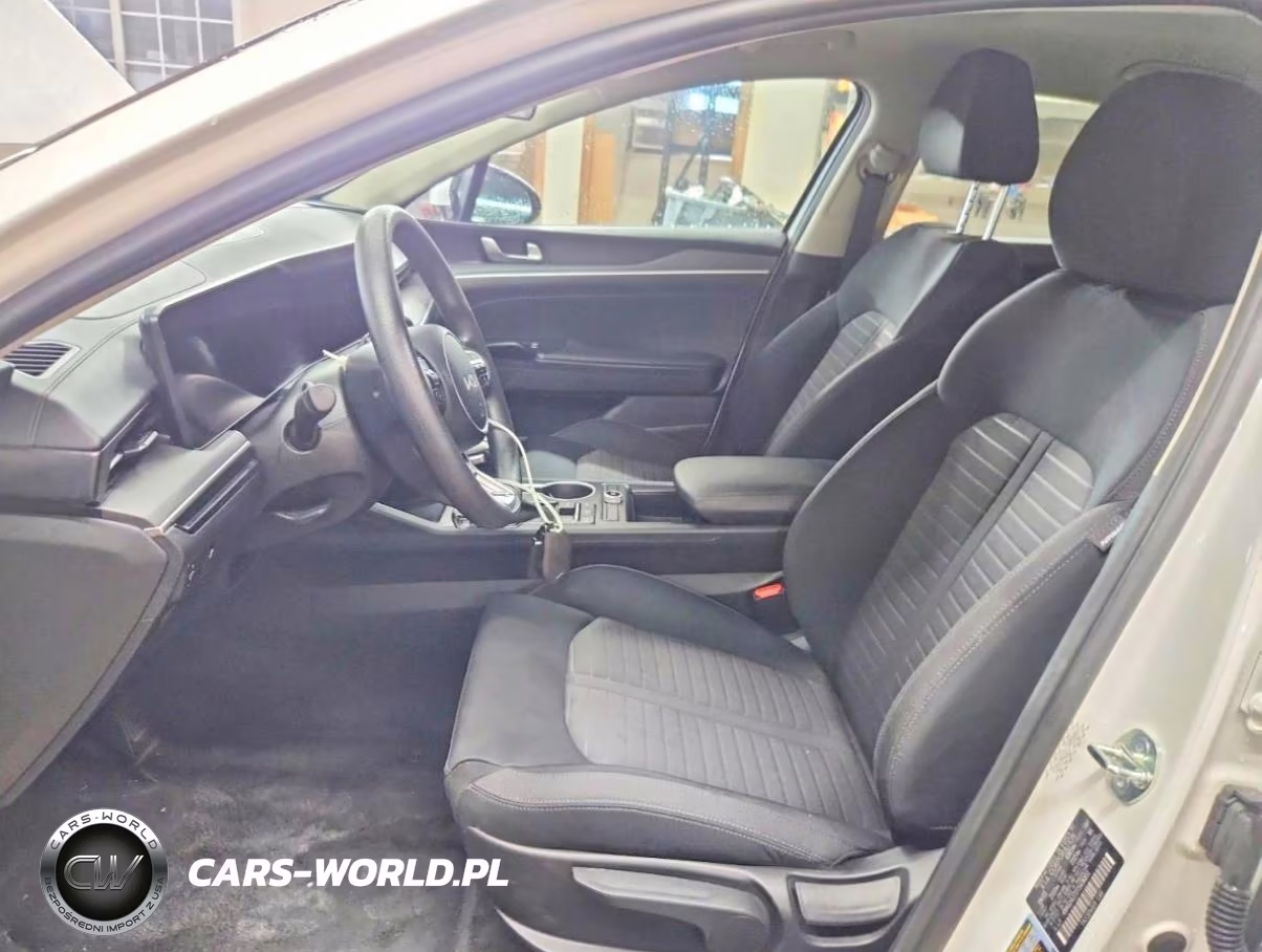 2026 Kia K5 Lxs VIN:KNAG24J72T5436851 - 7