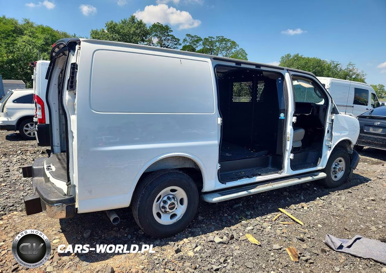 2025 GMC Savana G2500 Delivery Van VIN:1GTW7AFP2S1224304 - 3