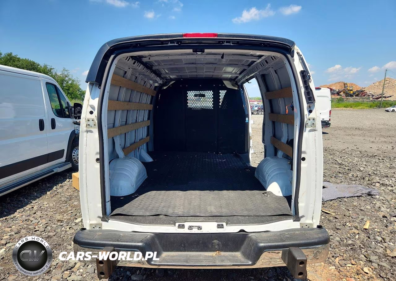 2025 GMC Savana G2500 Delivery Van VIN:1GTW7AFP2S1224304 - 6
