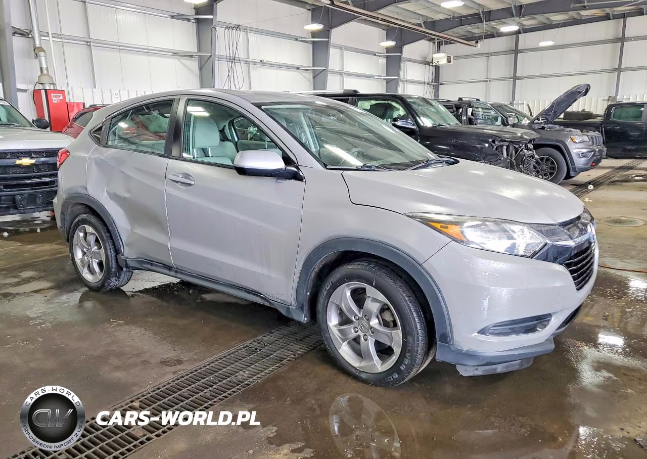 2018 Honda Hr-V Lx VIN:3CZRU6H38JG728234 - 4