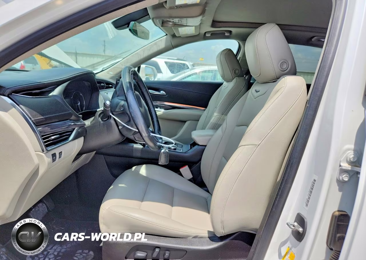 2019 Cadillac Xt4 Luxury VIN:1GYAZAR40KF104956 - 7