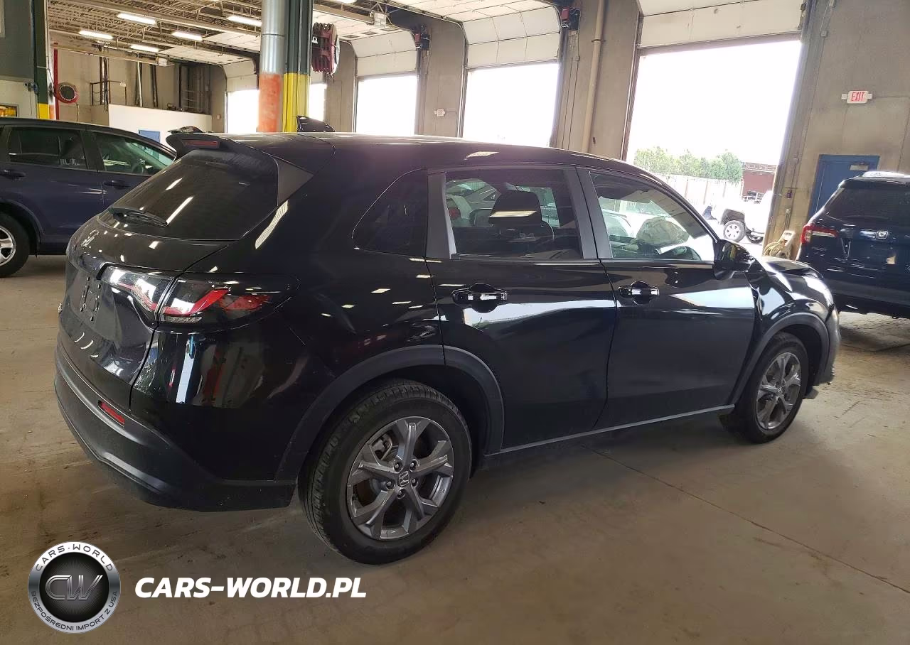 2026 Honda Hr-V Lx VIN:3CZRZ2H37TM741541 - 3