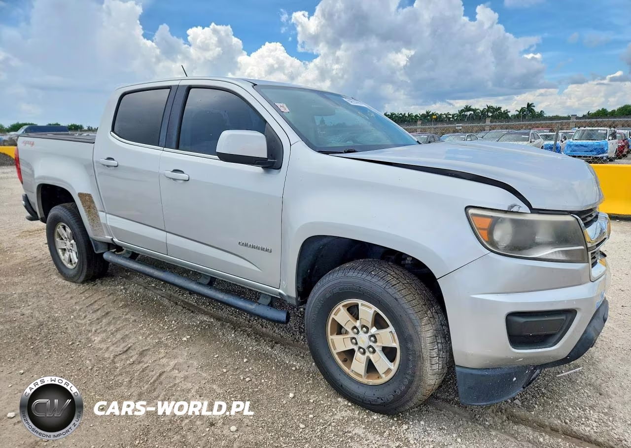 2017 Chevrolet Colorado VIN:1GCGTBEN8H1211099 - 4