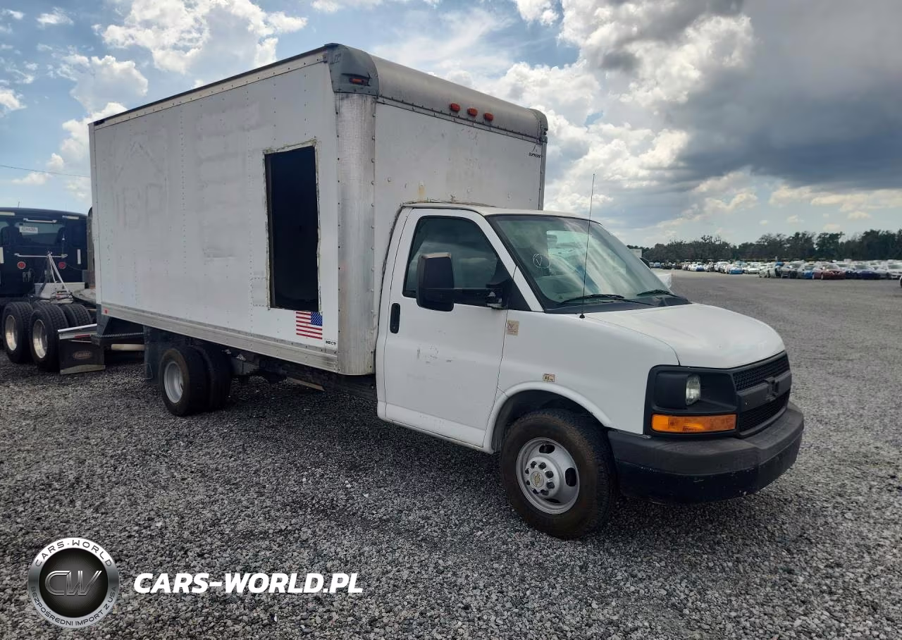 2015 Chevrolet Express Box Truck VIN:1GB3G4CG5F1264573 - 4