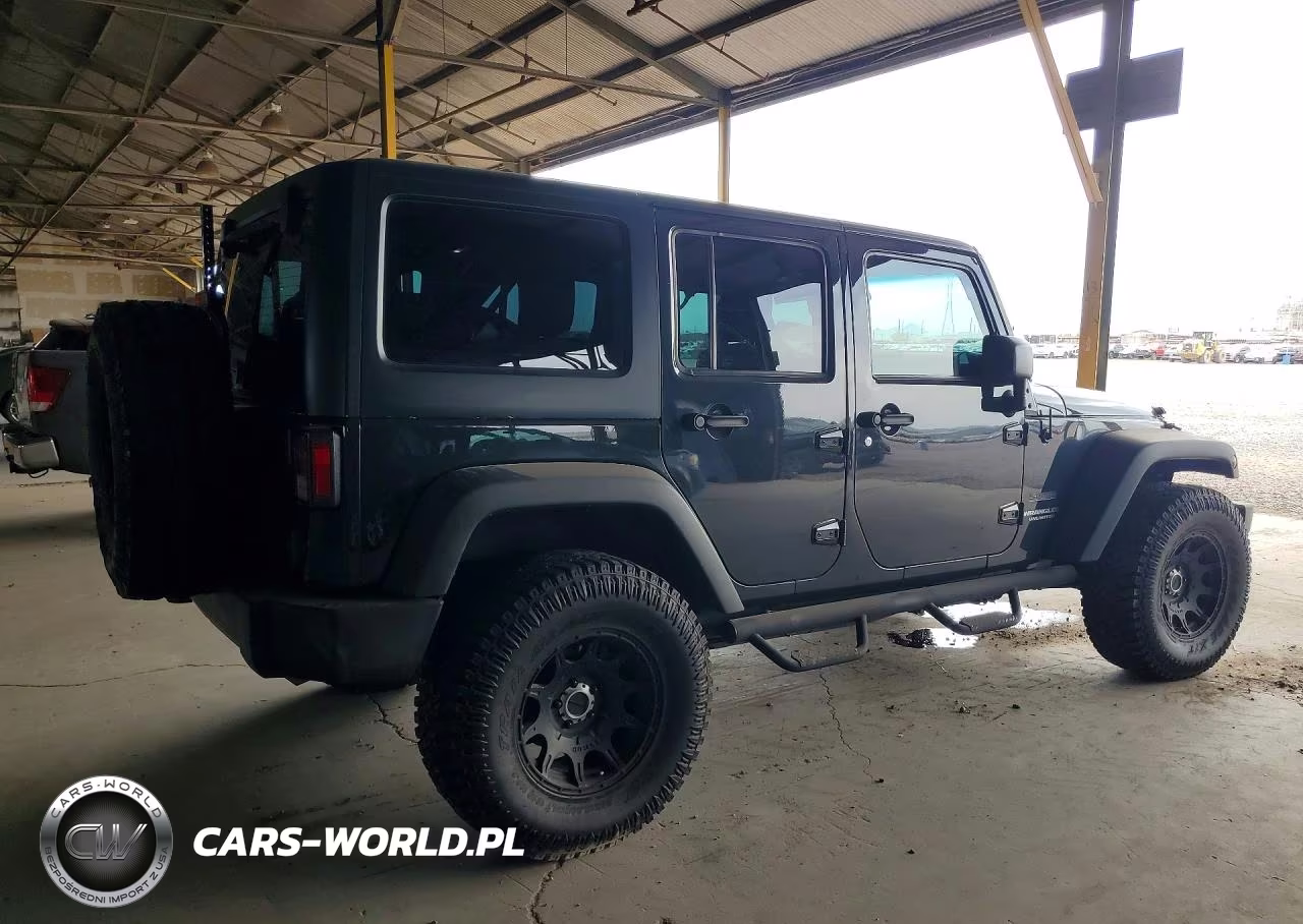 2017 Jeep Wrangler Unlimited Sport VIN:1C4BJWDG0HL633334 - 3