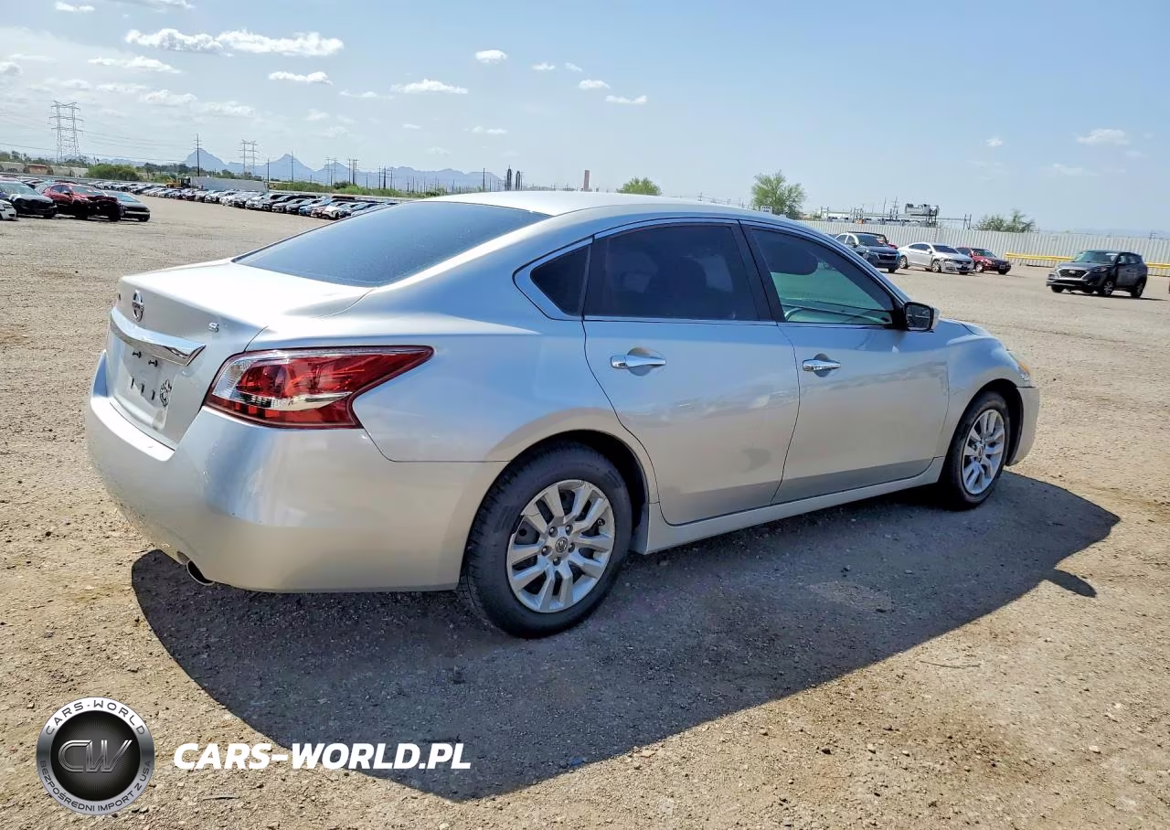2013 Nissan Altima 2.5 VIN:1N4AL3AP8DN511267 - 3