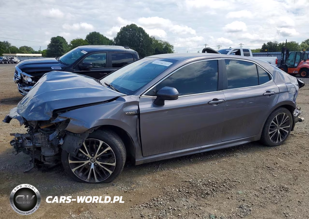 2018 Toyota Camry Hybrid Se – zdjęcie 1 z 12