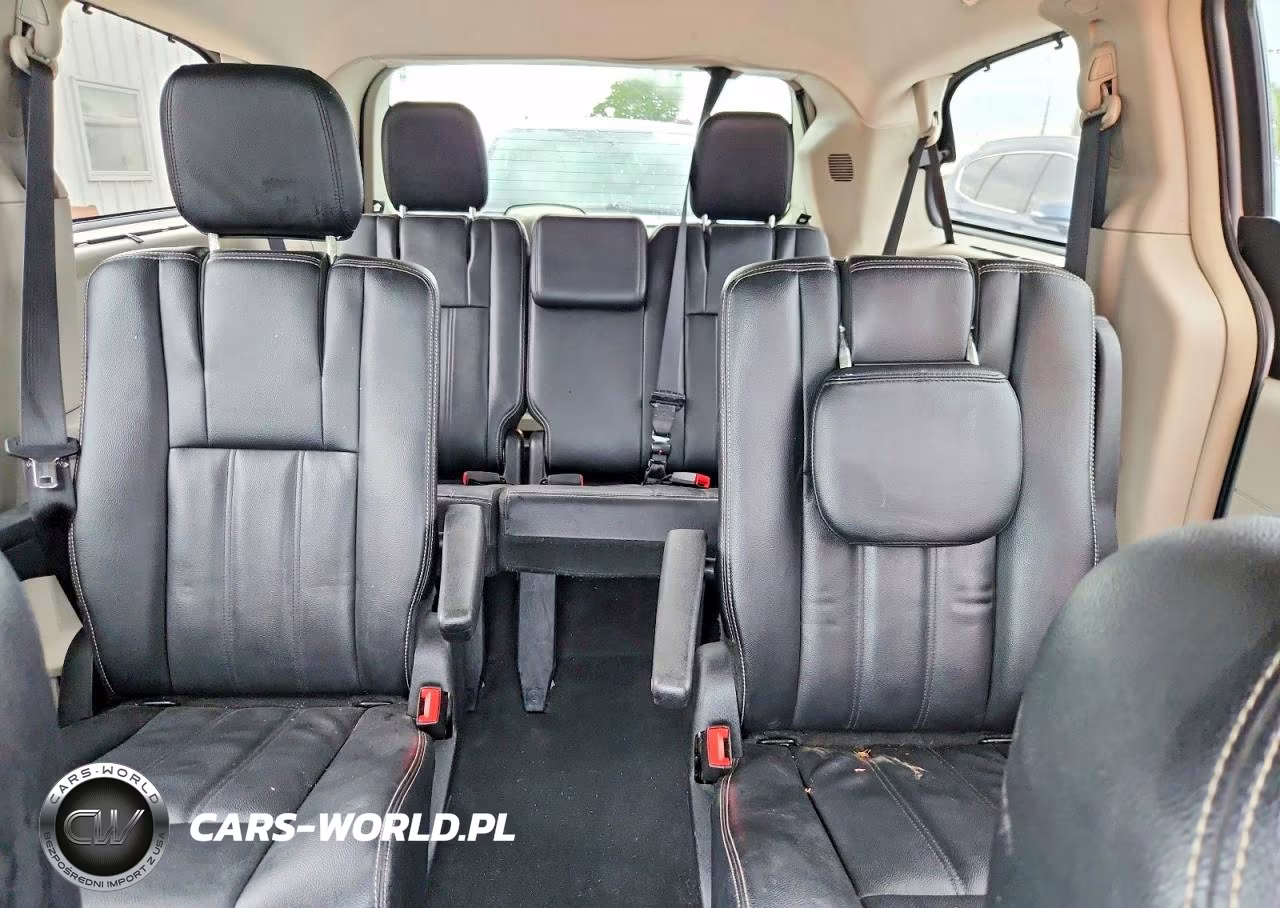 2014 Chrysler Town & Country Touring VIN:2C4RC1BG9ER464870 - 10