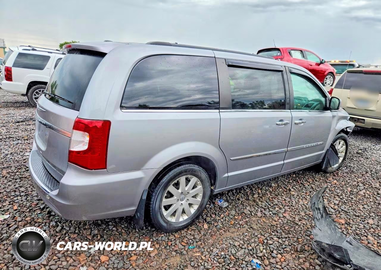 2014 Chrysler Town & Country Touring VIN:2C4RC1BG9ER464870 - 3