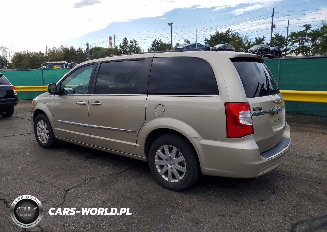 2015 Chrysler Town & Country Touring L VIN:2C4RC1CG4FR539846 - 2